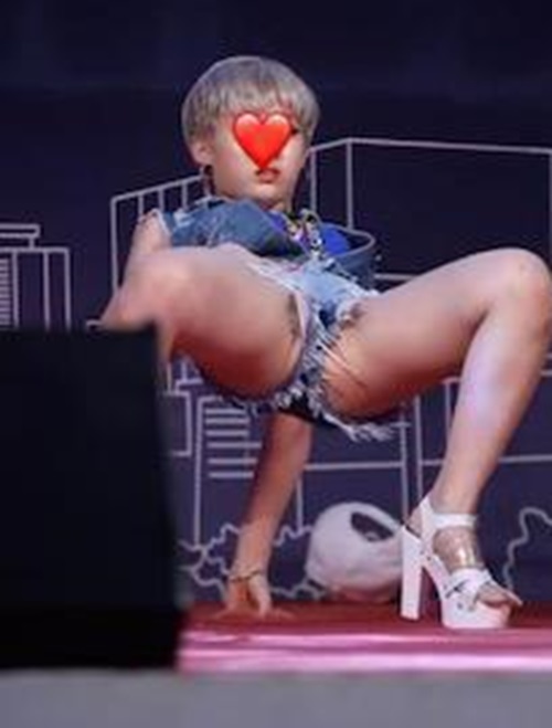 ダンサーのハミ毛