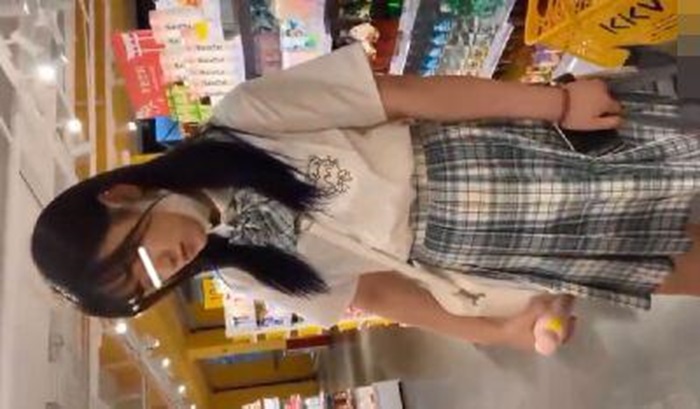 JKパンチラ盗撮