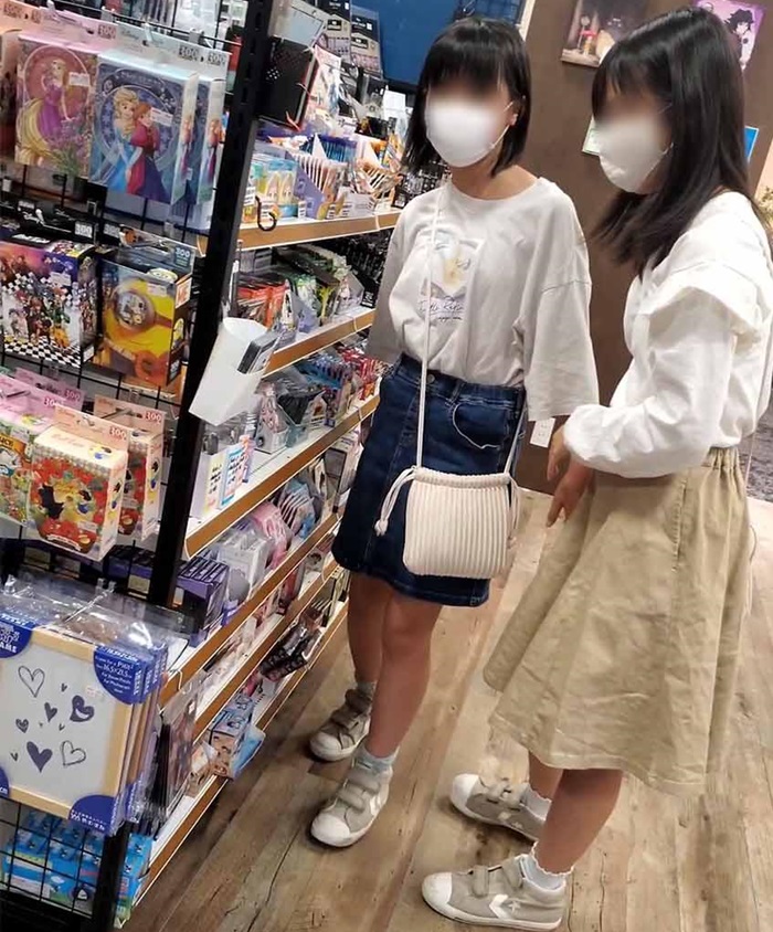 パンチラ盗撮