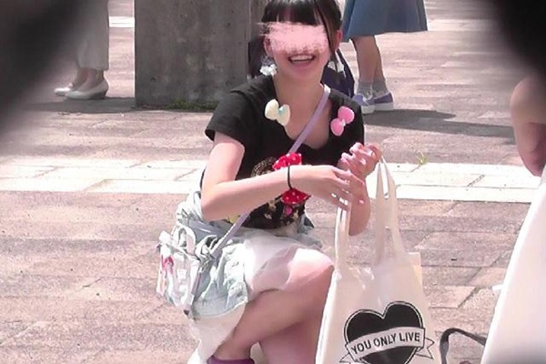 パンチラ盗撮